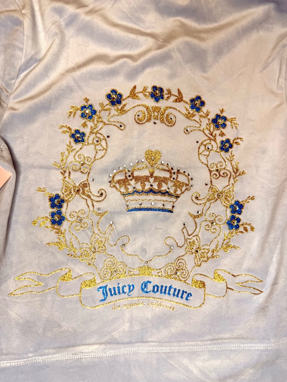 Juicy Couture Lavender Velour Hoodie & Joggers Set with Embroidered Crest - Picture 2 of 4
